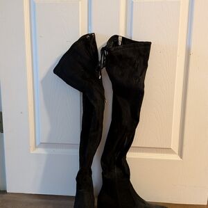 Elegant Black Over-the-Knee Boots